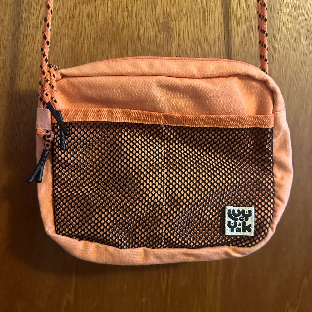Lucy & Yak Coral Crossbody Bag 🦐